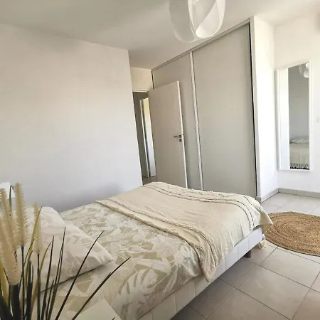 Le California - Wifi - Clim - Proche - Terrasse Apartment