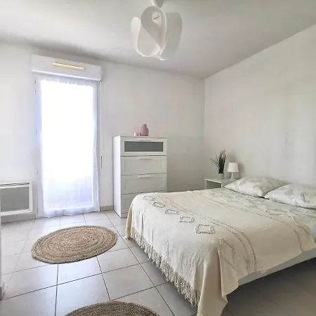 Apartment Le California - Wifi - Clim - Proche - Terrasse *